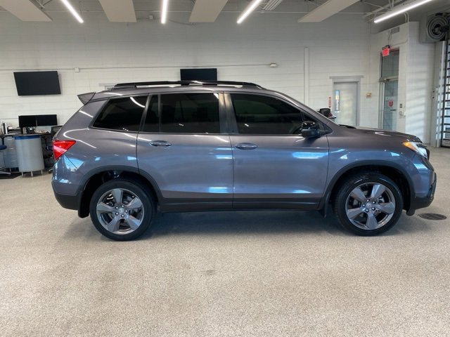 2021 Honda Passport Touring photo 3
