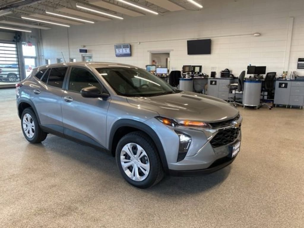 Used 2024 Chevrolet Trax LS SUV