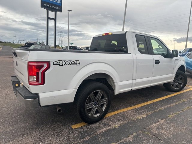 2016 Ford F-150 XLT photo 4