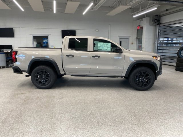 2026 Chevrolet Colorado Trail Boss photo 3