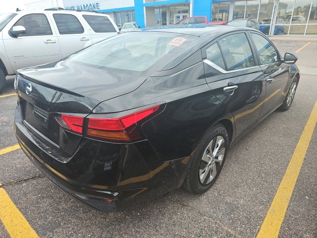 2022 Nissan Altima 2.5 S photo 3