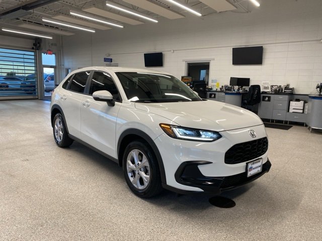 2023 Honda HR-V LX photo 2