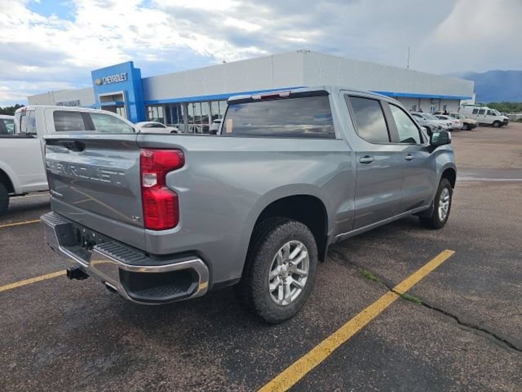 Used 2023 Chevrolet Silverado 1500 LT w/1LT Truck Crew Cab