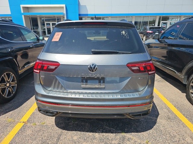 2022 Volkswagen Tiguan SE R-Line Black photo 3