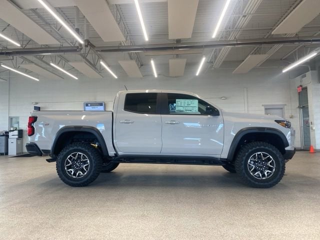 2026 Chevrolet Colorado ZR2 - Photo 4