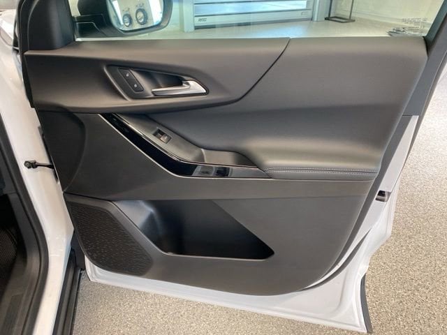 2026 Chevrolet Equinox LT - Photo 32