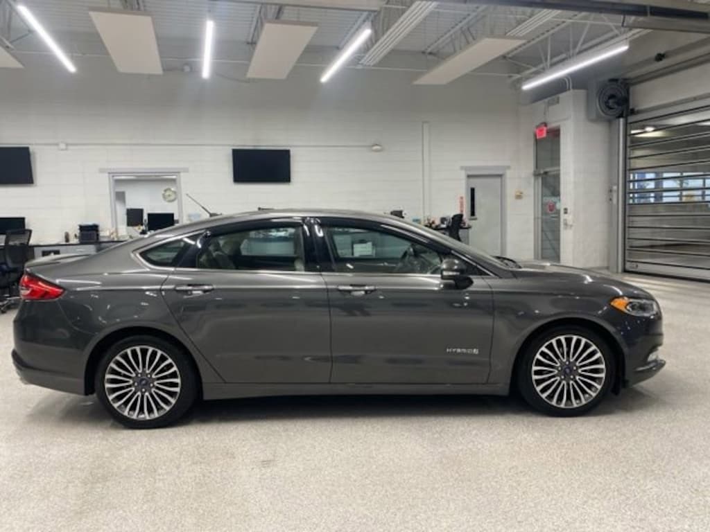 Used 2018 Ford Fusion Hybrid Sedan