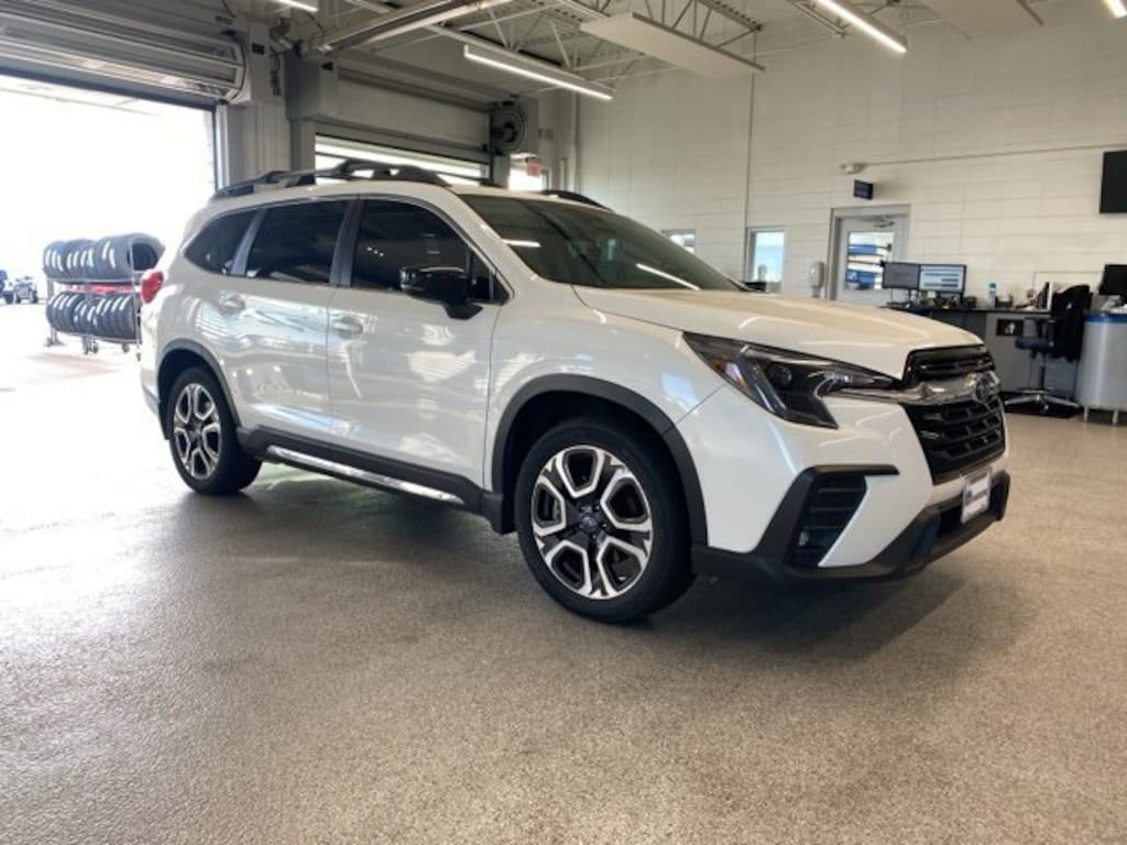 Used 2024 Subaru Ascent Limited 7-Passenger SUV