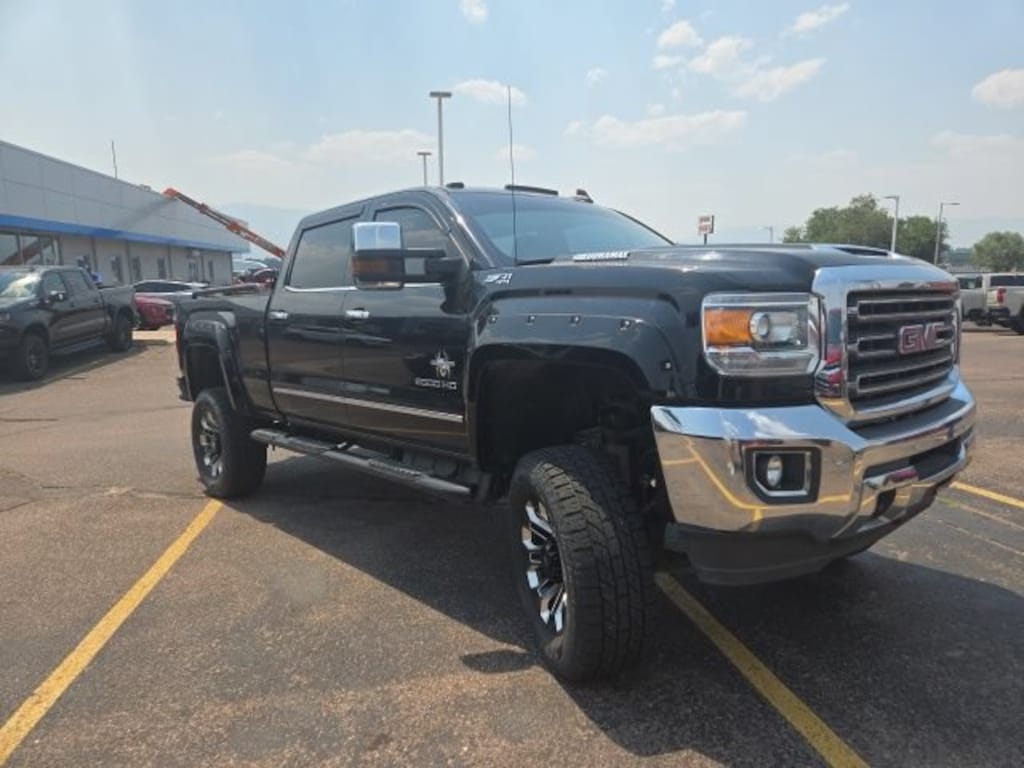 Used 2018 GMC Sierra 2500HD SLT Truck Crew Cab