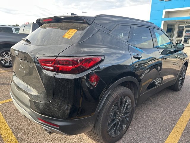 2024 Chevrolet Blazer 3LT photo 2