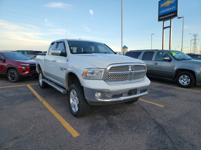 2013 Ram 1500 Laramie photo 3