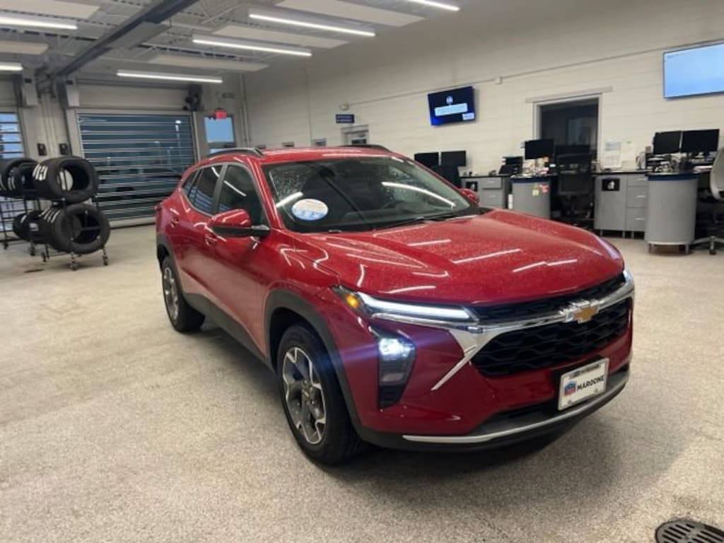 New 2026 Chevrolet Trax LT SUV