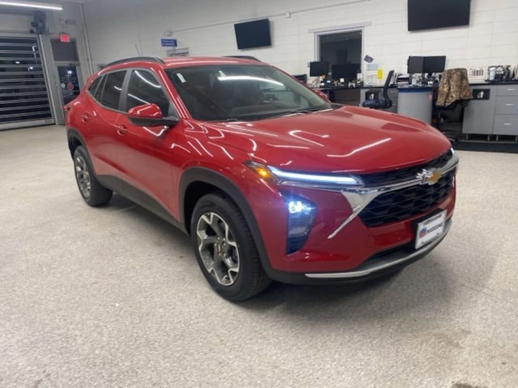 New 2026 Chevrolet Trax LT SUV