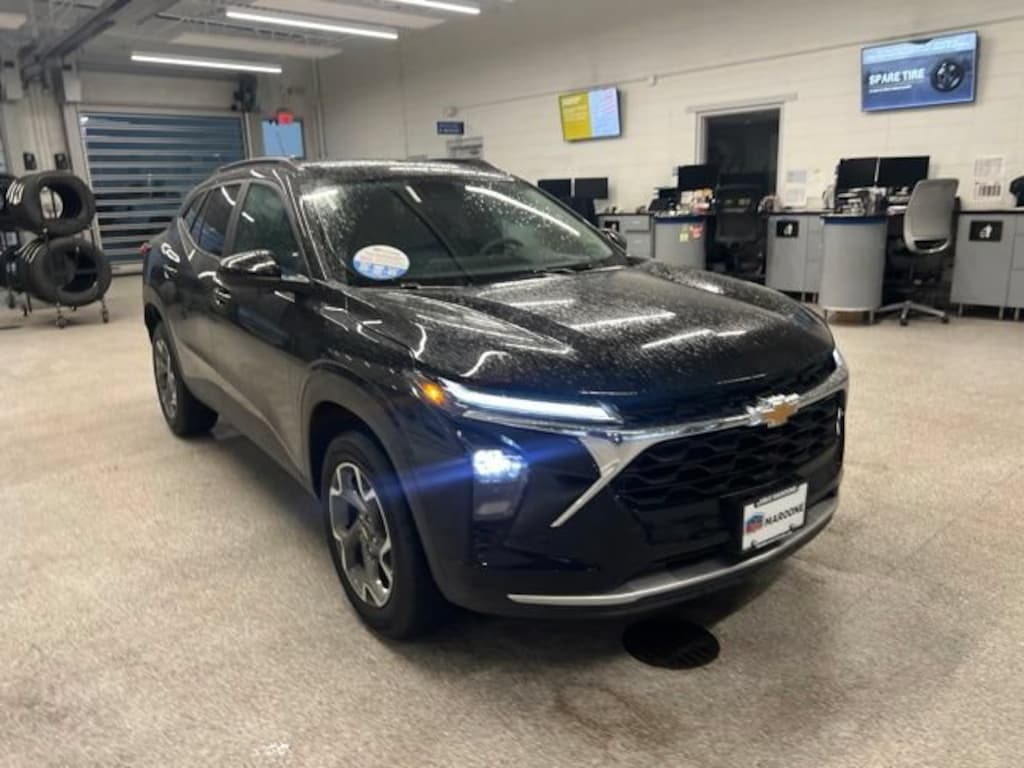 New 2026 Chevrolet Trax LT SUV
