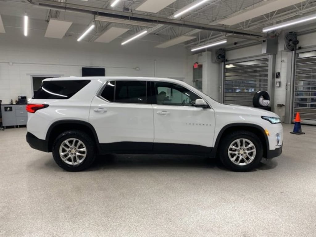 Certified 2022 Chevrolet Traverse LS w/1FL SUV