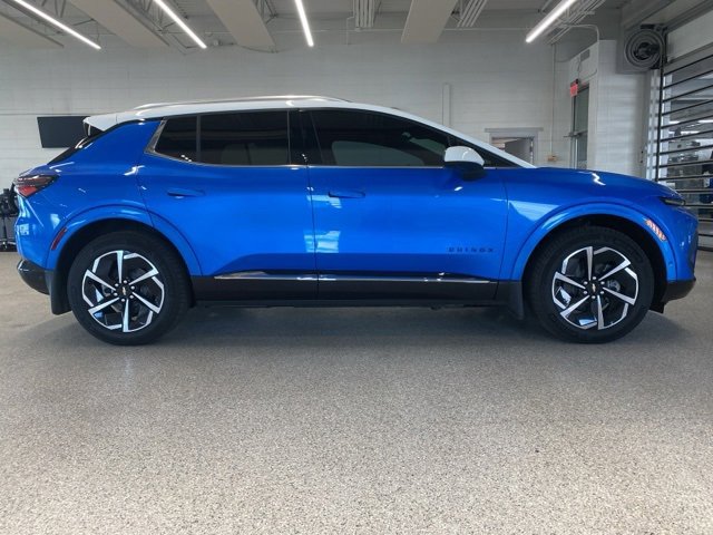 2024 Chevrolet Equinox EV 2LT photo 4