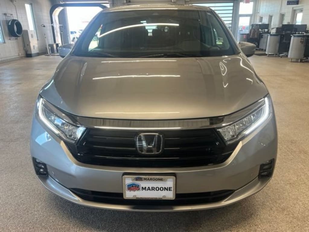 Used 2021 Honda Odyssey Touring Van