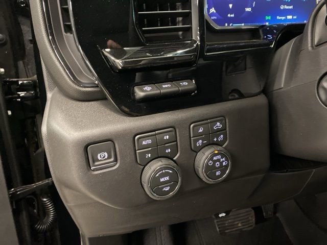 2026 Chevrolet Silverado 1500 ZR2 - Photo 11