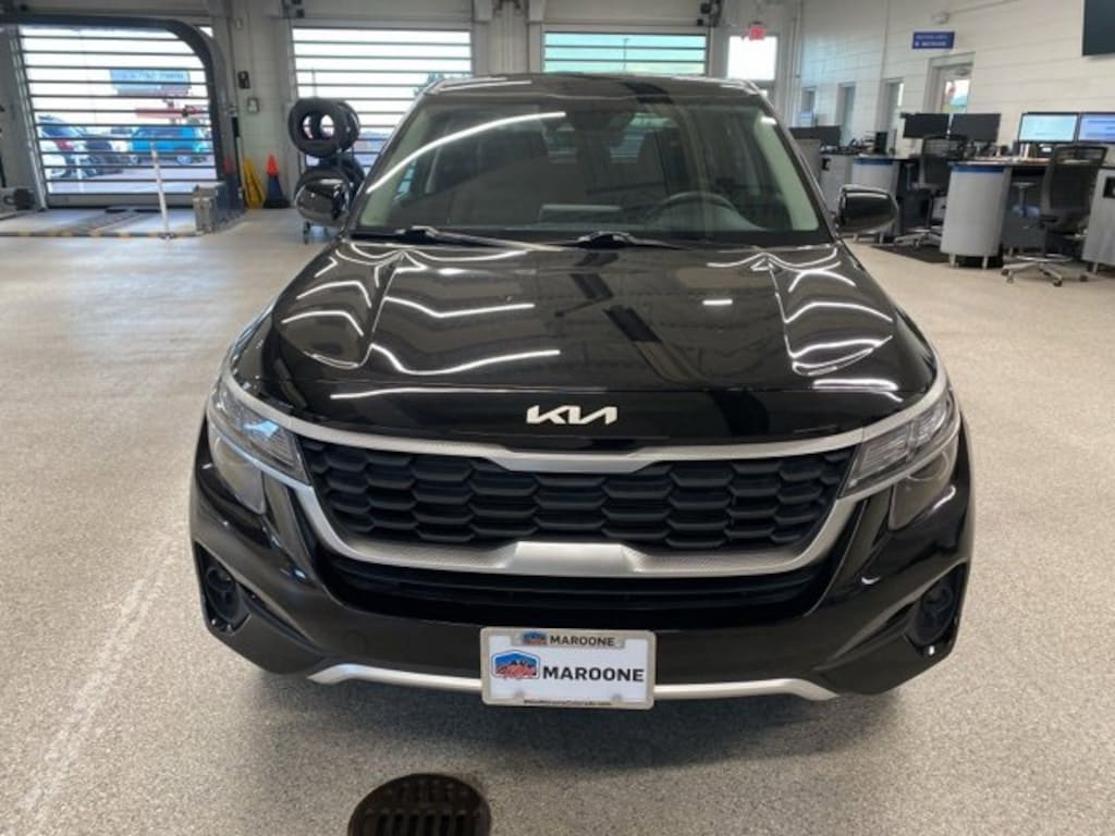 Used 2023 Kia Seltos LX SUV