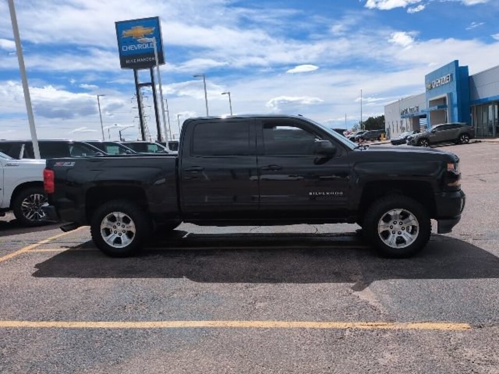 Used 2017 Chevrolet Silverado 1500 LT Truck Crew Cab
