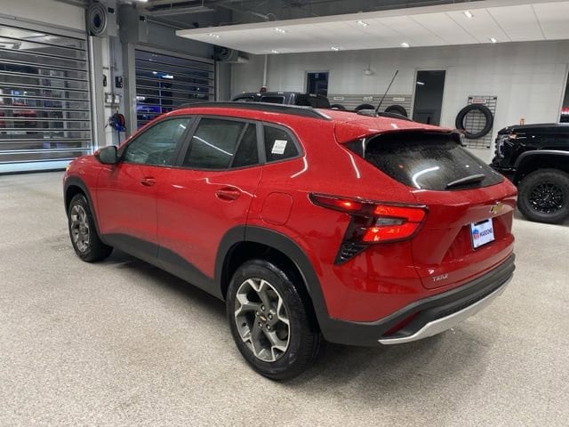 2026 Chevrolet Trax LT - Photo 8