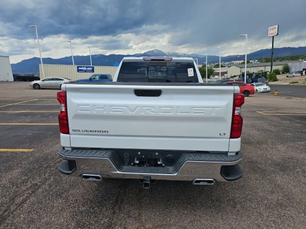Used 2021 Chevrolet Silverado 1500 LT Truck Crew Cab