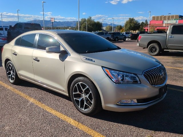 2016 Buick LaCrosse Sport Touring photo 2