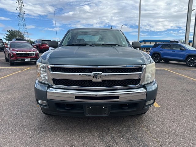 2011 Chevrolet Silverado 1500 LT photo 2