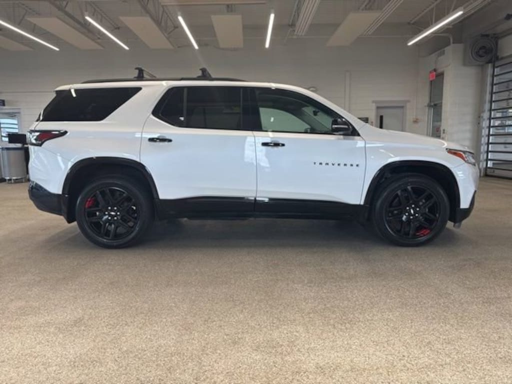 Used 2020 Chevrolet Traverse Premier SUV