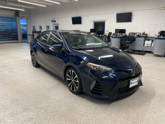 2018 Toyota Corolla L photo 2