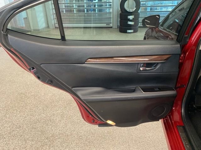 2018 Lexus ES 350 - Photo 30