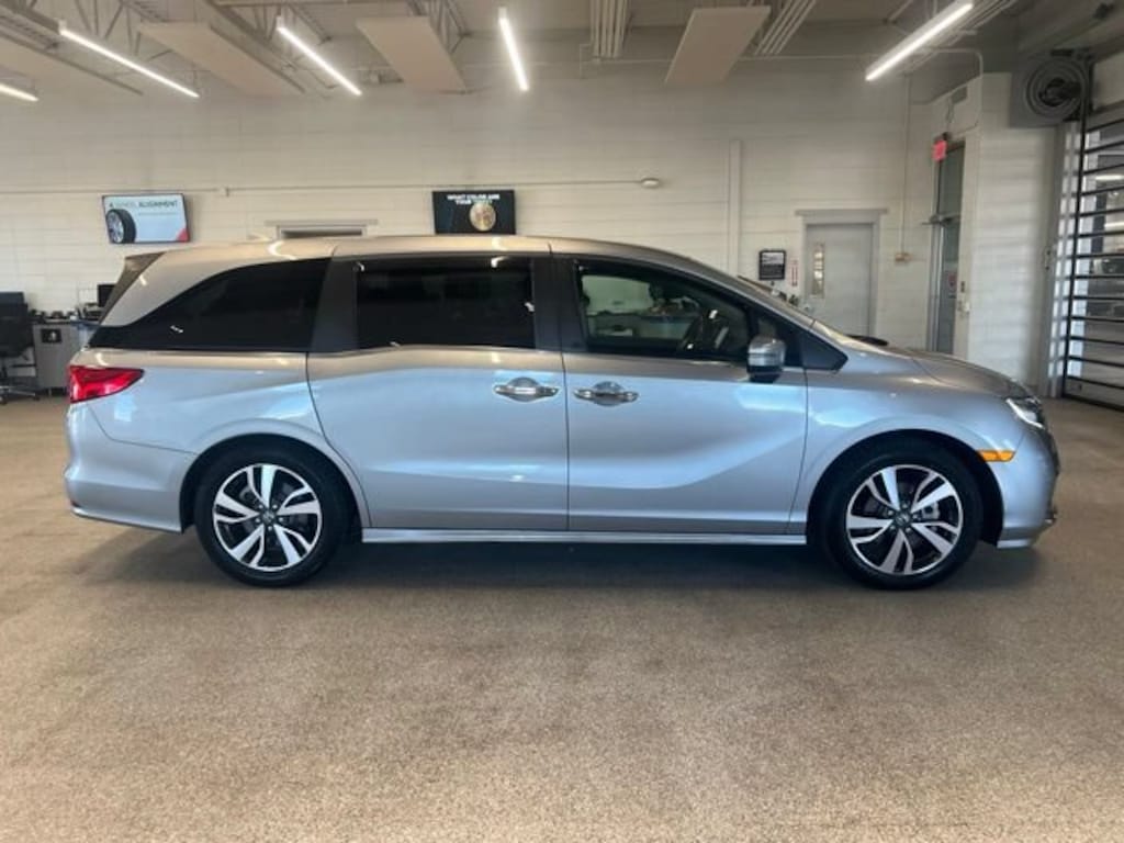 Used 2021 Honda Odyssey Touring Van