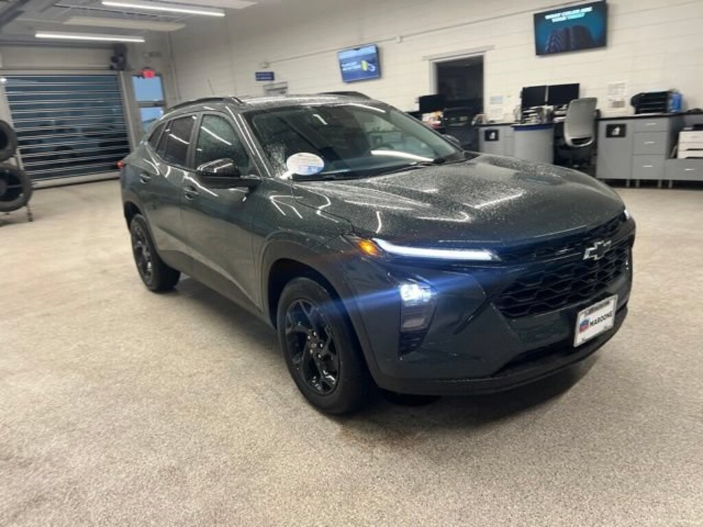 New 2026 Chevrolet Trax LT SUV