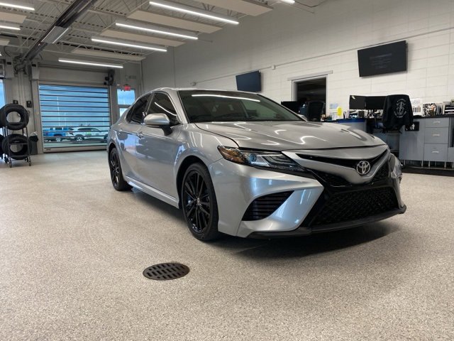 2021 Toyota Camry XSE photo 3