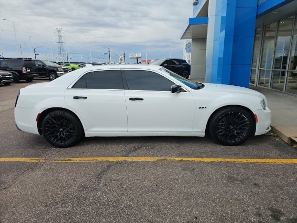 Used 2017 Chrysler 300C Base Sedan
