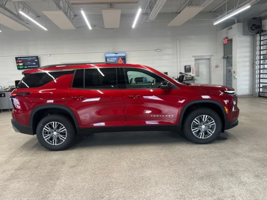 New 2026 Chevrolet Traverse LT SUV