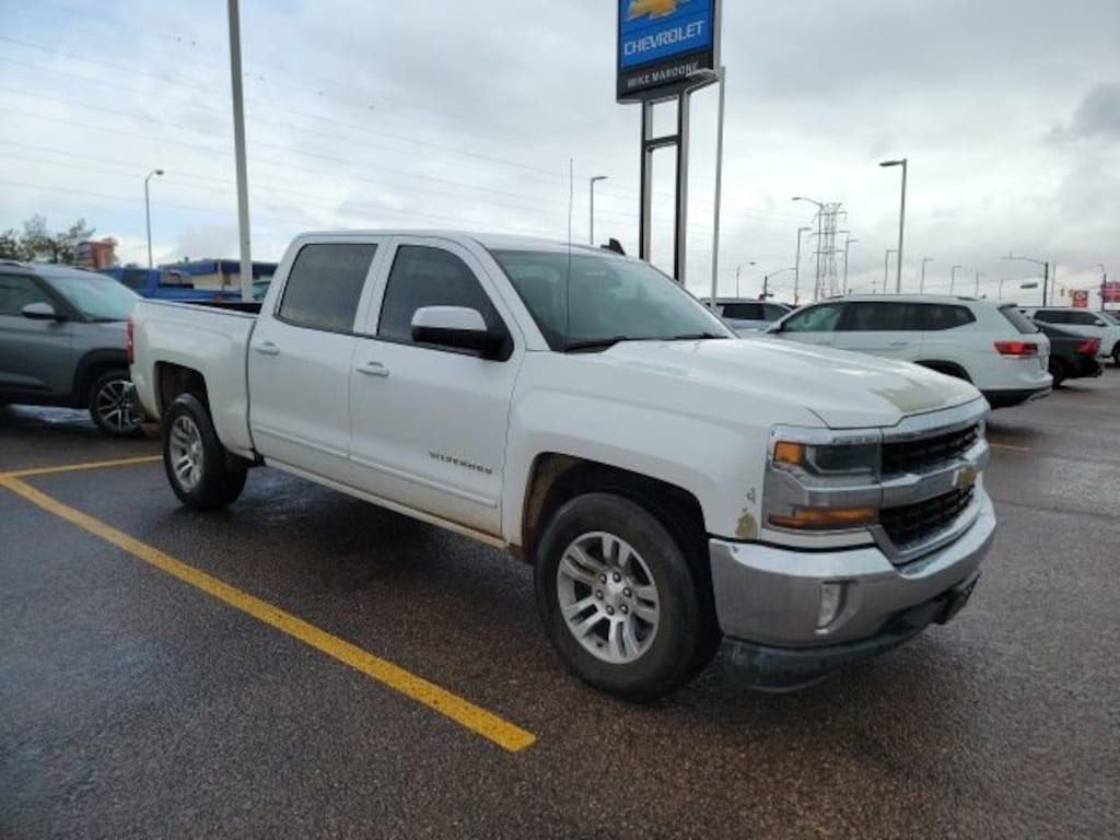 Used 2017 Chevrolet Silverado 1500 LT w/1LT Truck Crew Cab