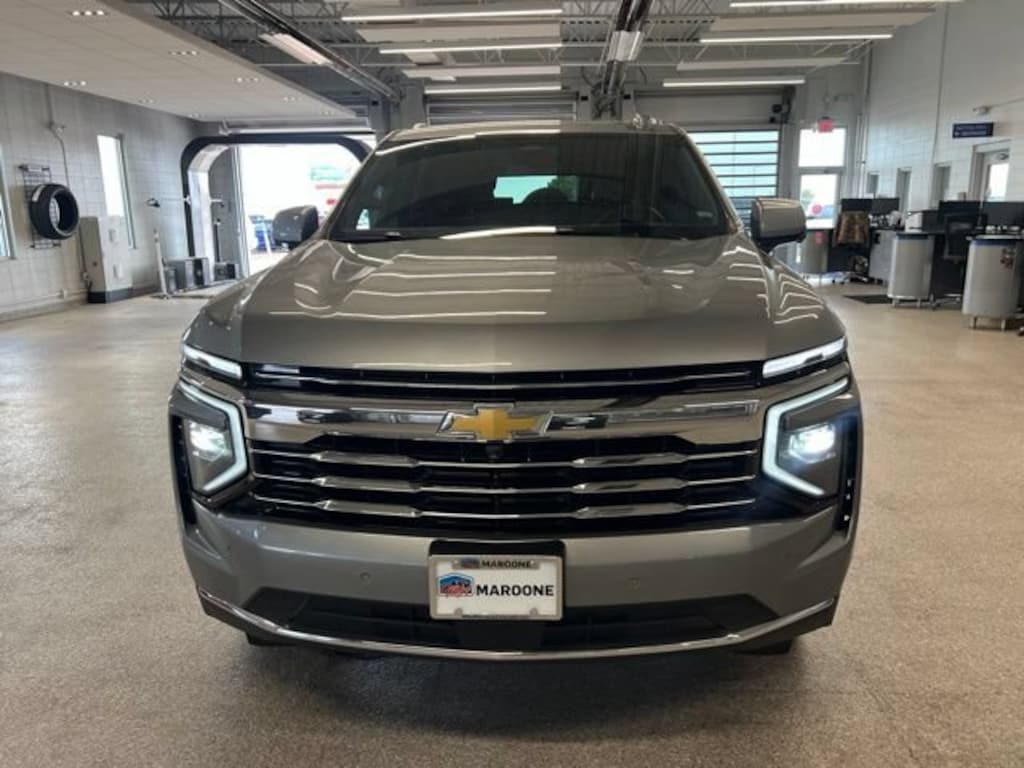 Used 2025 Chevrolet Suburban LT SUV