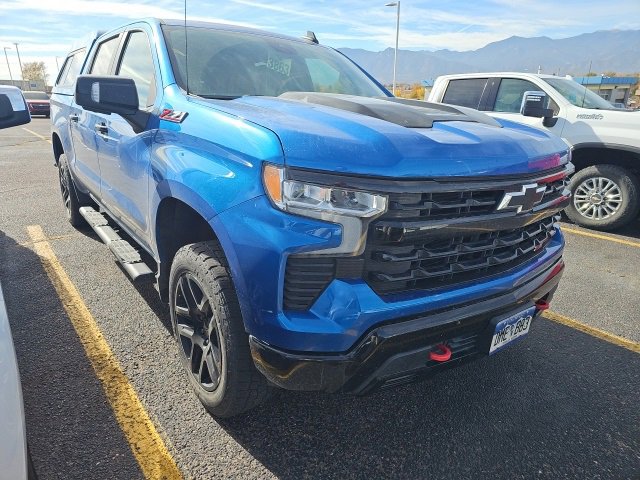 2022 Chevrolet Silverado 1500 LT Trail Boss photo 2