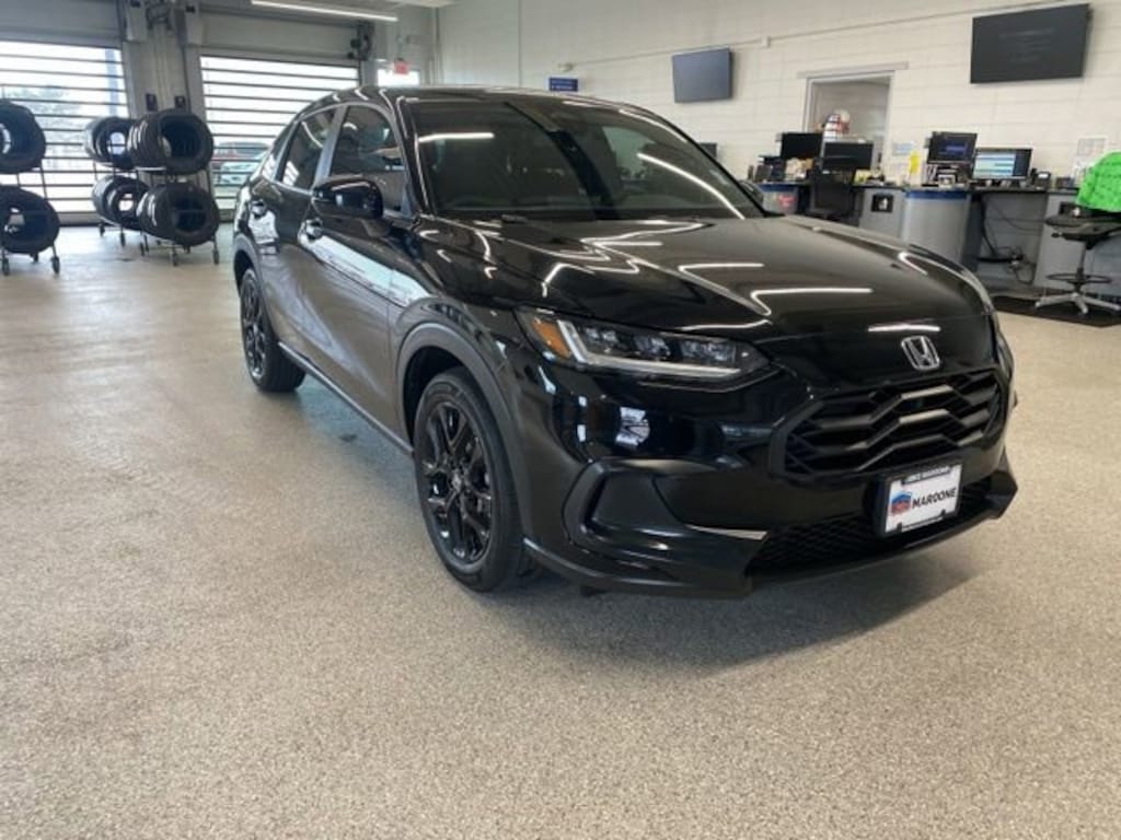 Used 2024 Honda HR-V Sport w/BSI SUV