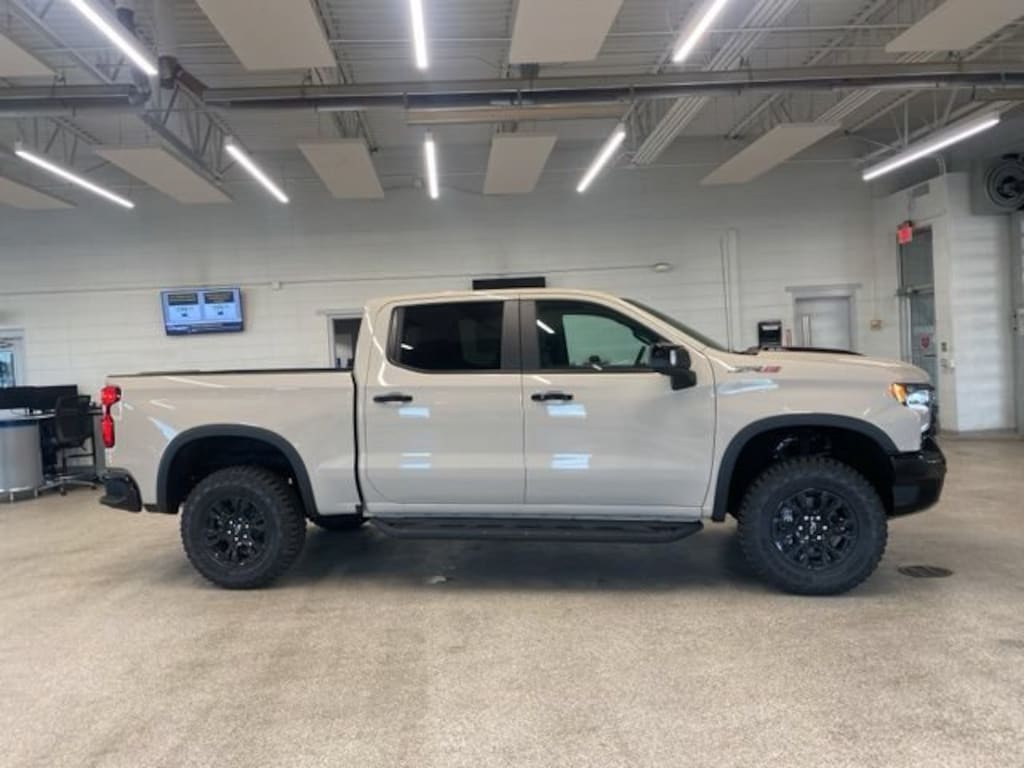 New 2026 Chevrolet Silverado 1500 ZR2 Truck
