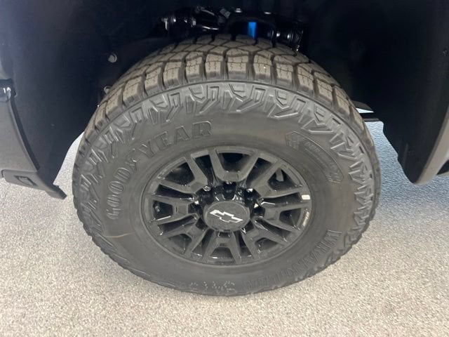 2026 Chevrolet Silverado 2500 HD ZR2 - Photo 10