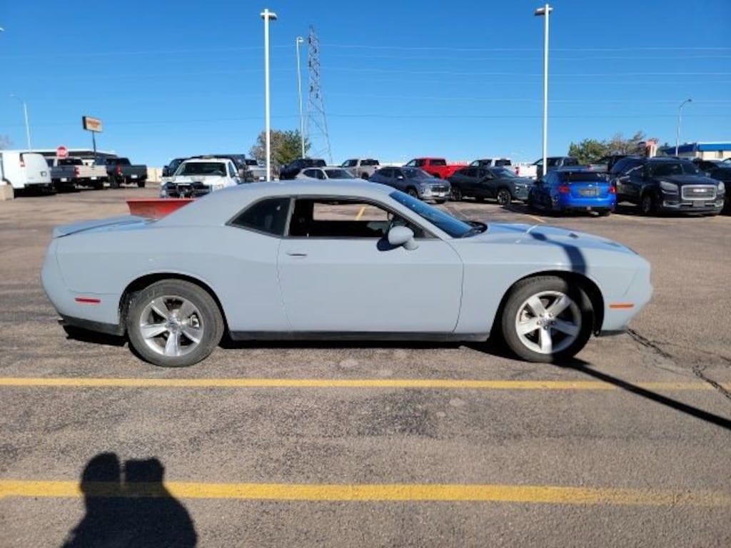 Used 2022 Dodge Challenger SXT Coupe