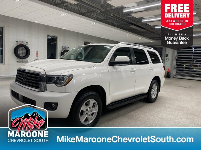 2020 Toyota Sequoia SR5's photo