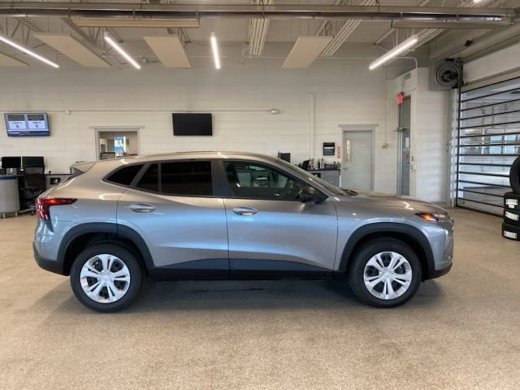 Used 2024 Chevrolet Trax LS SUV