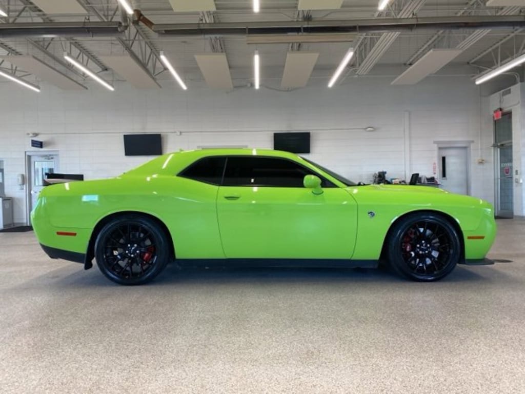 Used 2015 Dodge Challenger SRT Hellcat Coupe