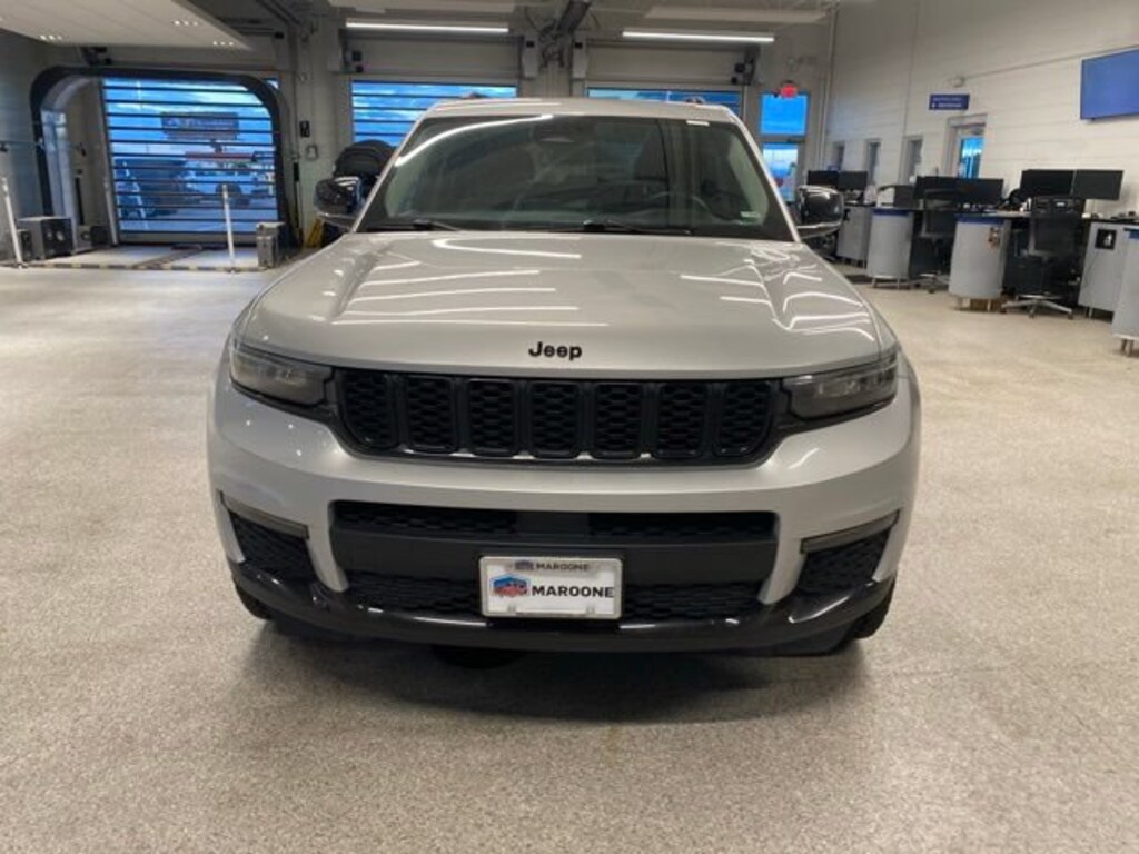 Used 2022 Jeep New Grand Cherokee Limited SUV
