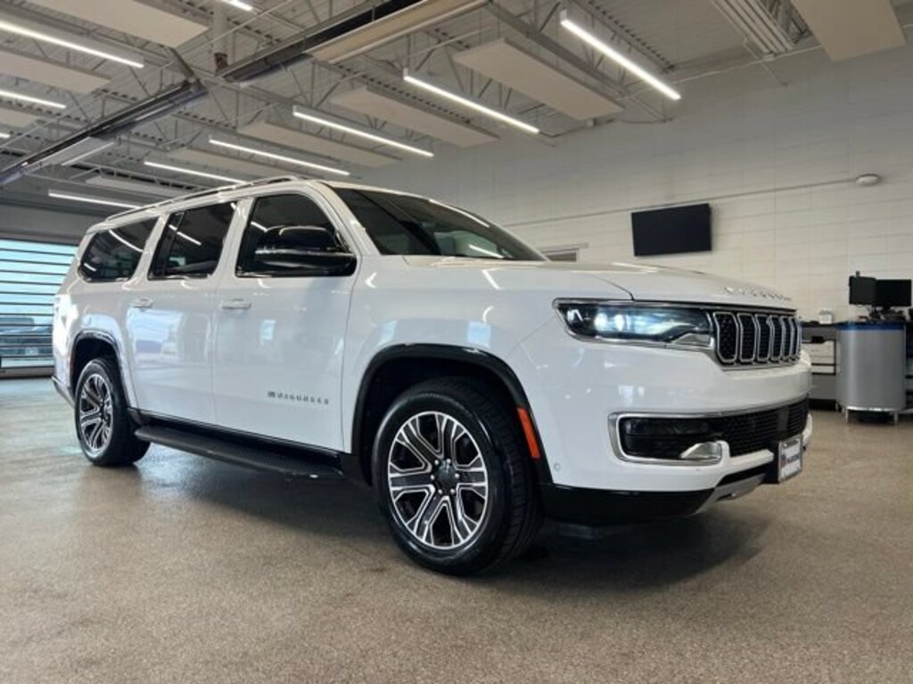 Used 2024 Jeep Wagoneer L Series II SUV