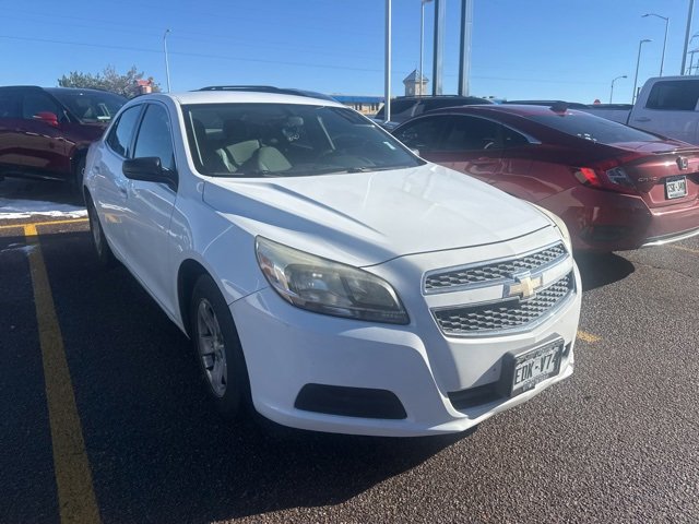 2013 Chevrolet Malibu LS photo 3