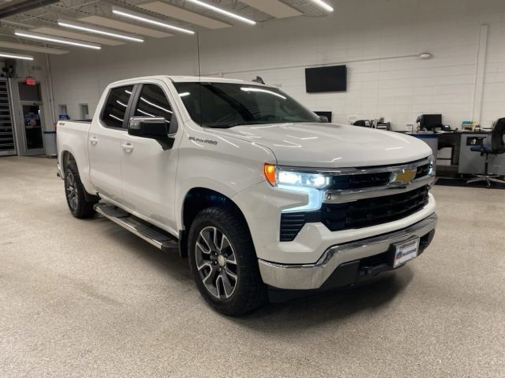 Used 2022 Chevrolet Silverado 1500 LT Truck Crew Cab